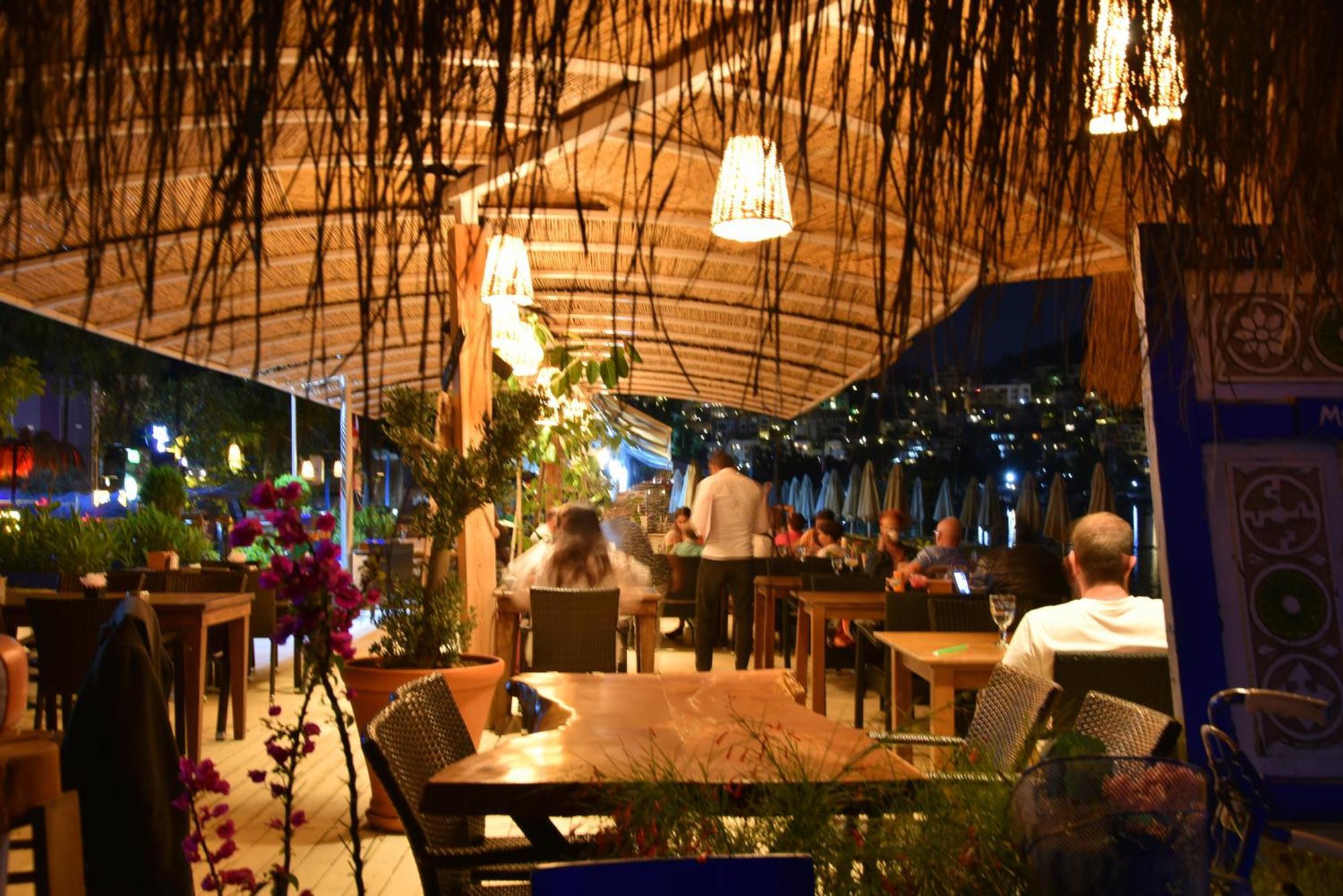 Manuela Boutique Hotel Bitez Exteriör bild